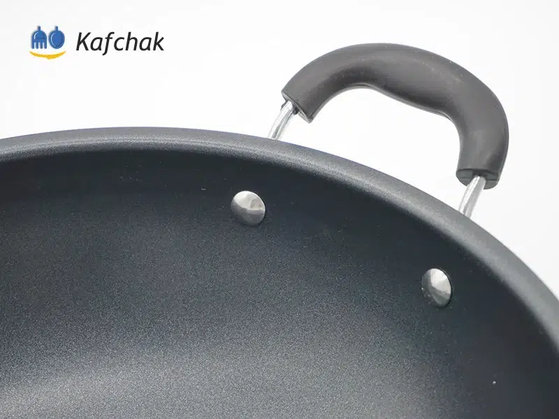 ویژگیهای قابلمه چدنی در فرق قابلمه چدن و گرانیت